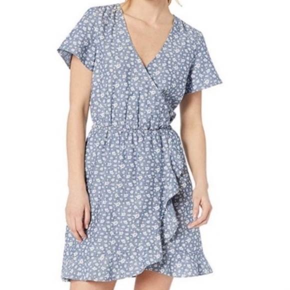 J. Crew Dresses & Skirts - J. Crew Floral Chambray Dress